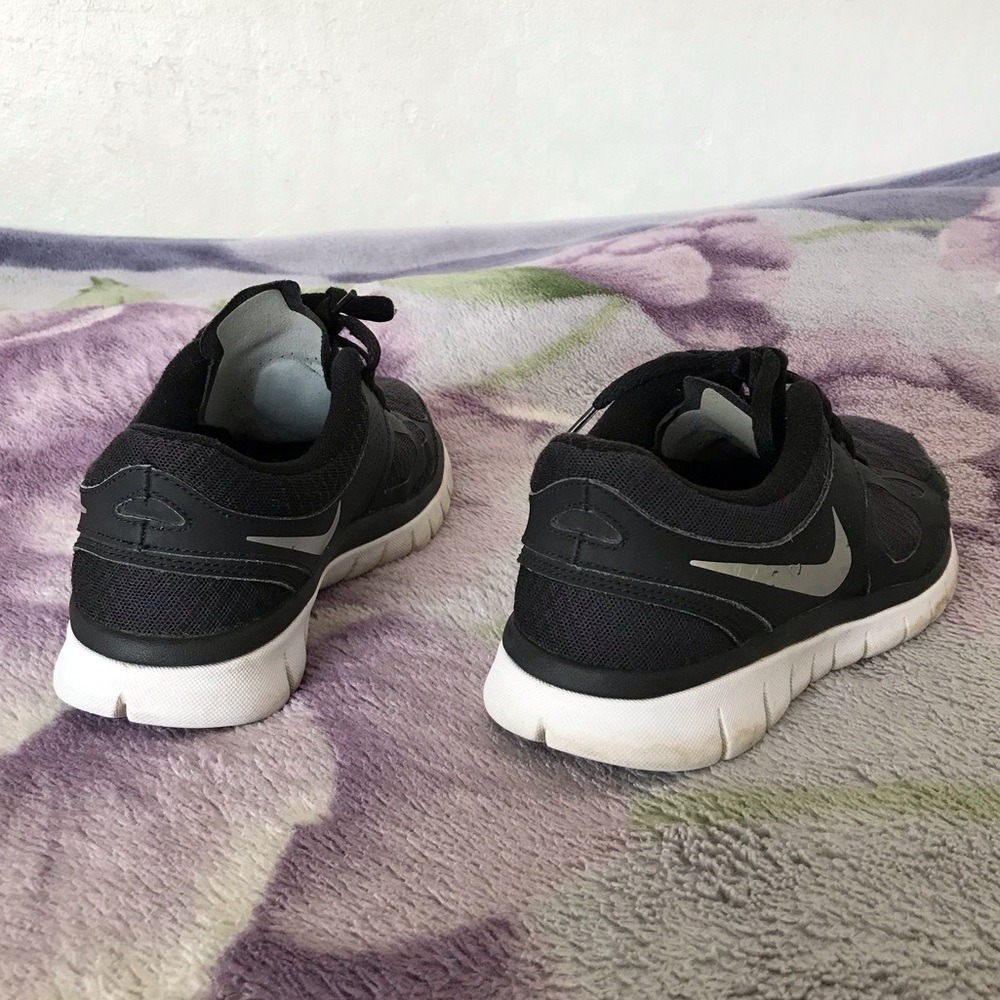Nike Flex 2012 Women’s Athletic Shoes - Picture 6 of 10